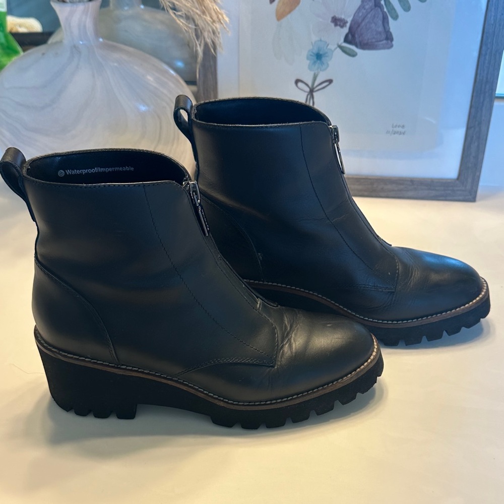 Blondo Black Leather Ankle Booties